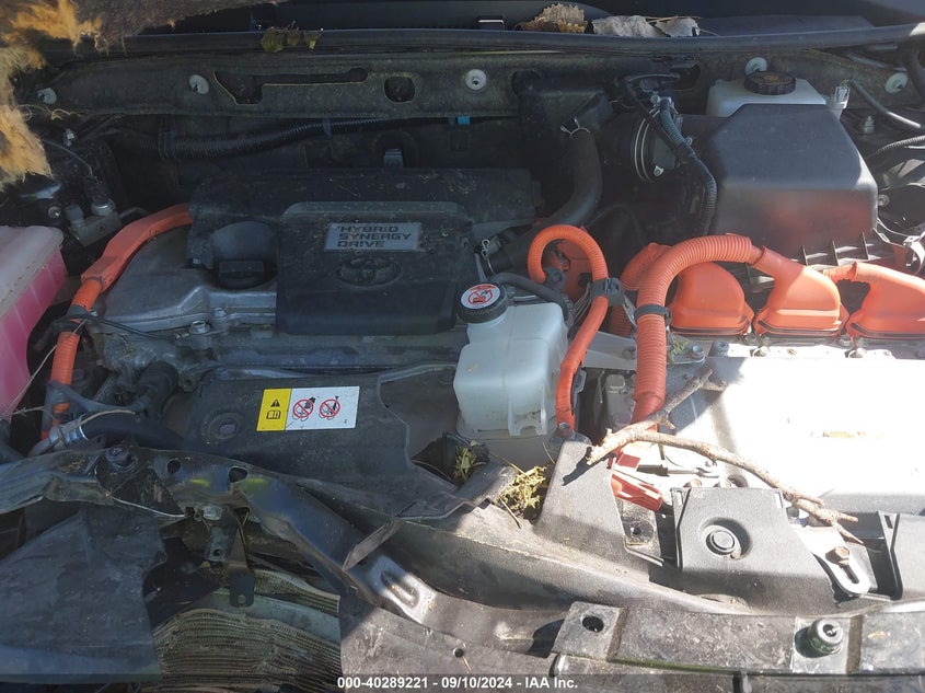 2017 TOYOTA RAV4 HYBRID LIMITED - JTMDJREV0HD070593