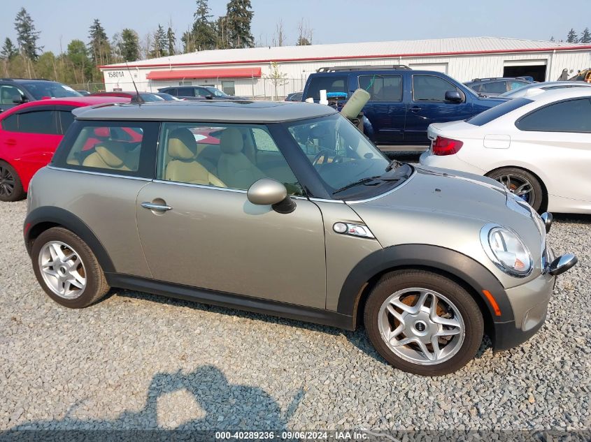 2010 Mini Cooper S VIN: WMWMF7C59ATZ69776 Lot: 40289236