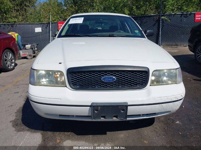 2FAHP71W34X142298 2004 Ford Crown Victoria Police