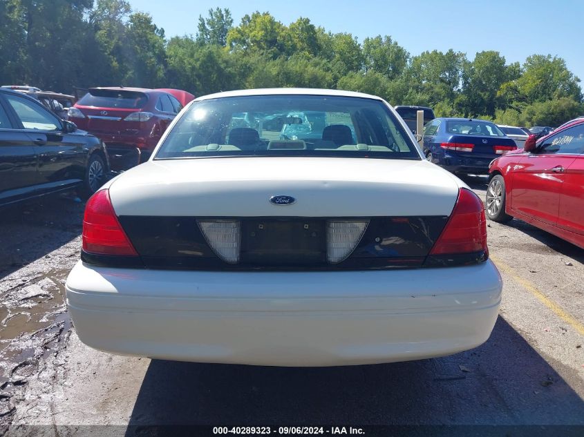 2FAHP71W34X142298 2004 Ford Crown Victoria Police