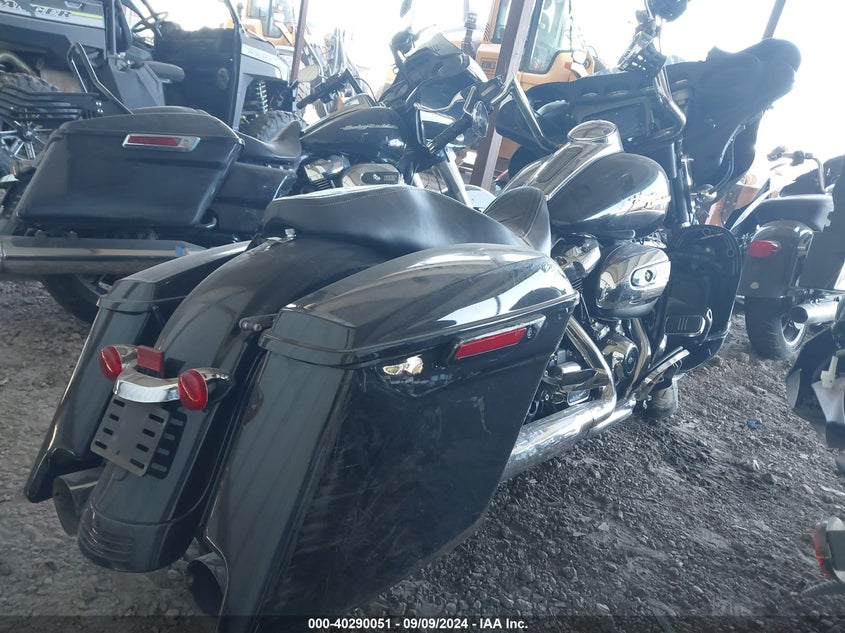 VIN 1HD1KBC11KB651870 2019 HARLEY-DAVIDSON FLHX