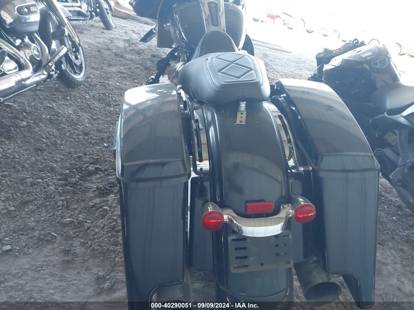 VIN 1HD1KBC11KB651870 2019 HARLEY-DAVIDSON FLHX