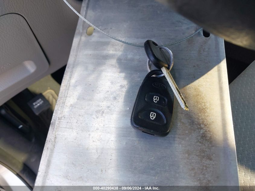 5XYKT3A1XCG234167 2012 Kia Sorento Lx