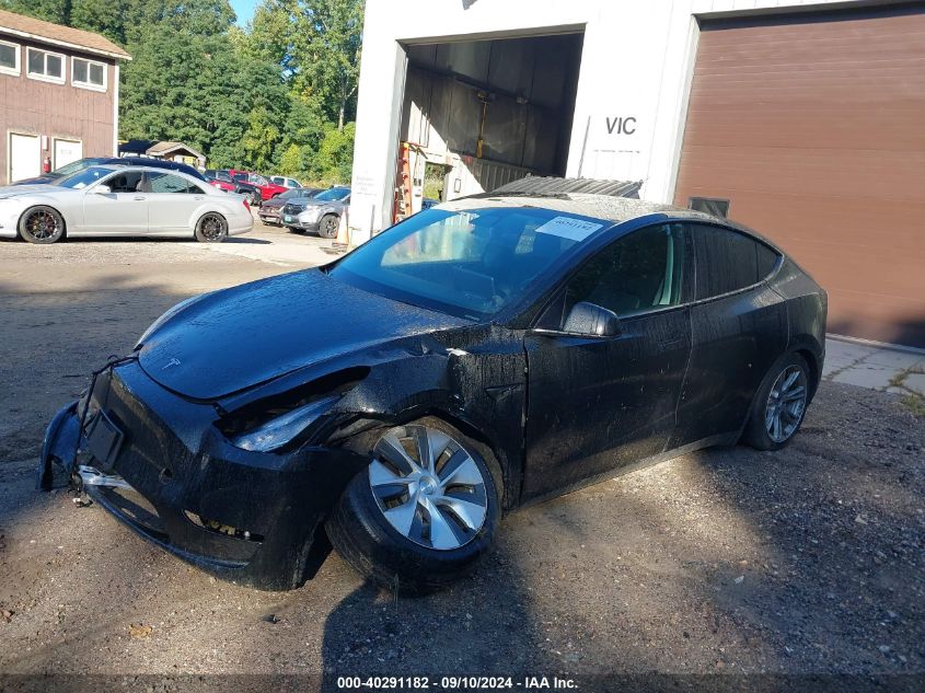 5YJYGDEEXMF239704 2021 TESLA MODEL Y - Image 2