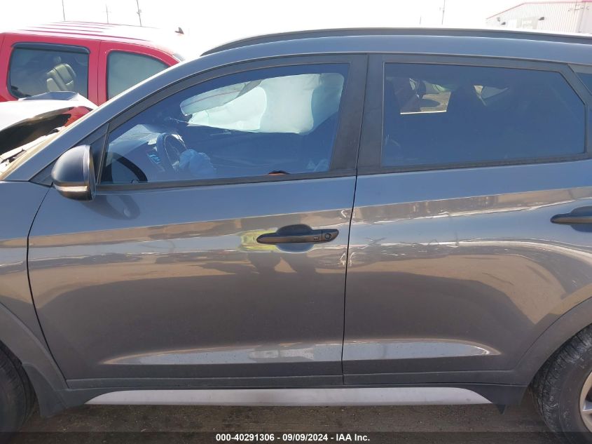 KM8J33A4XHU451659 2017 Hyundai Tucson Se Plus