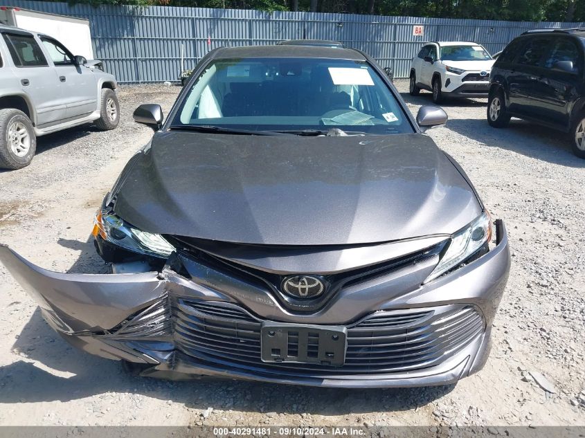 4T1B11HK6KU759776 2019 Toyota Camry Xle