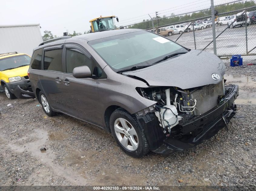 5TDKK3DC3GS714155 2016 TOYOTA SIENNA - Image 1