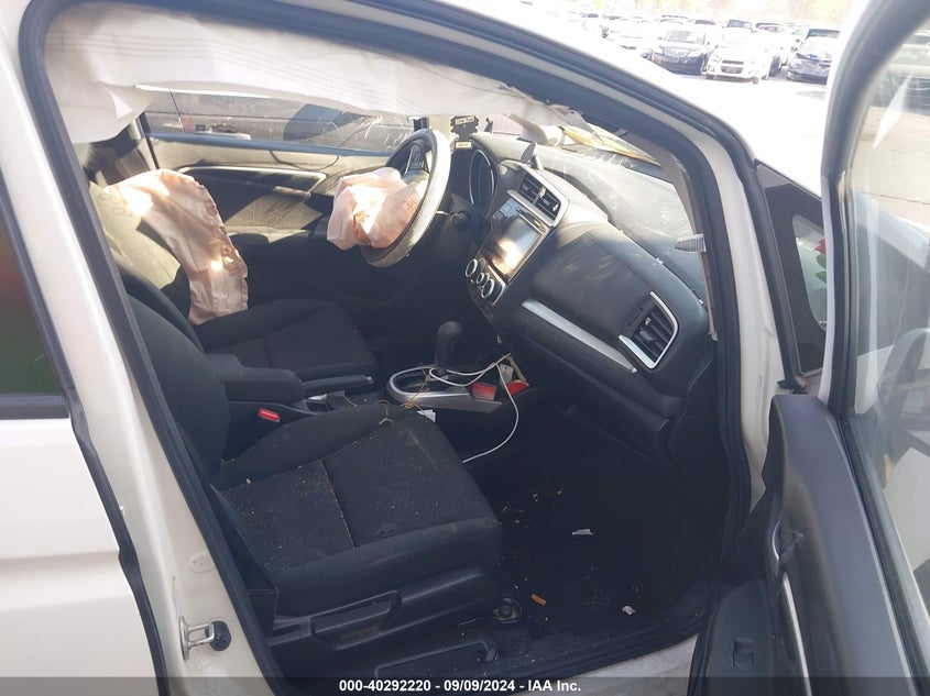 2016 HONDA FIT VIN: JHMGK5H75GS013959