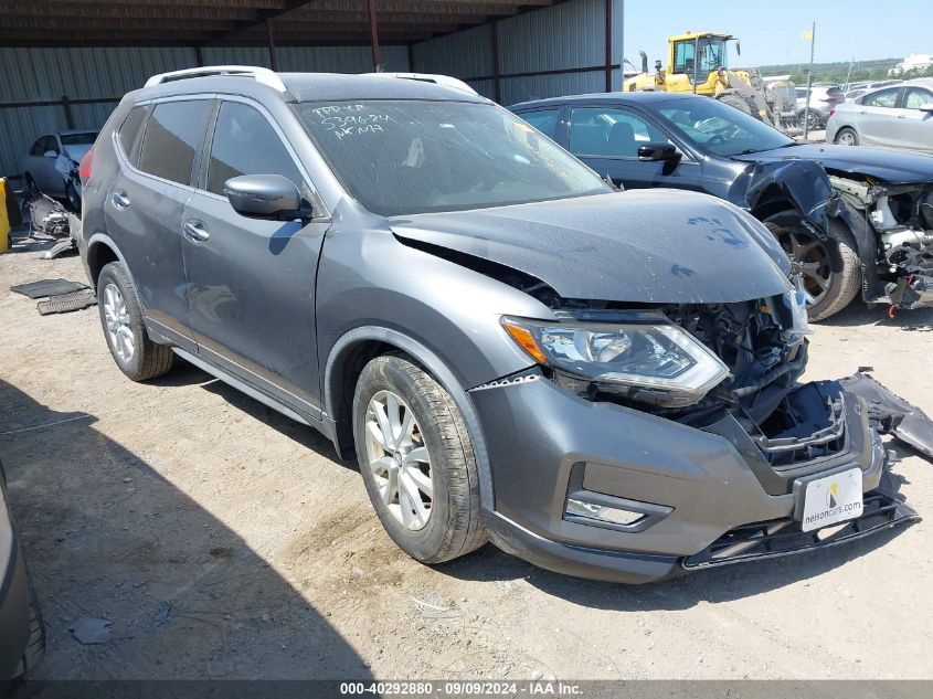 JN8AT2MT9HW400356 2017 NISSAN ROGUE - Image 1