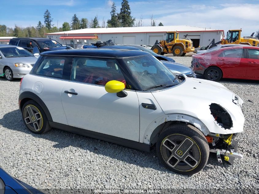 2024 Mini Se Hardtop Cooper VIN: WMW13DJ04R2U35961 Lot: 40293011