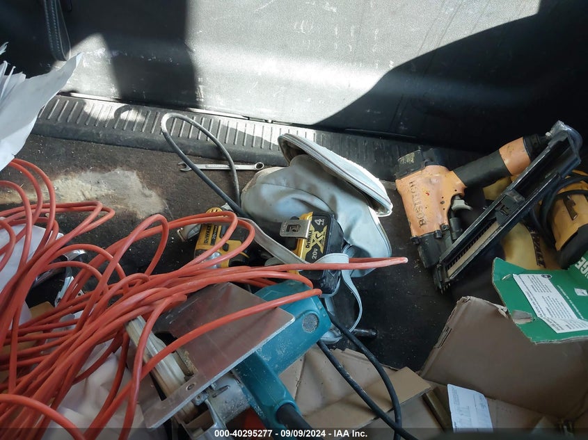 2013 CHEVROLET TAHOE LT - 1GNSCBE07DR141175