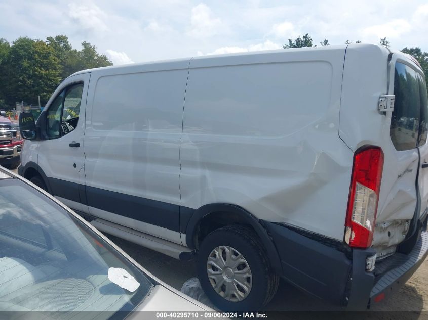 1FTYR1ZM4HKB10781 2017 Ford Transit-250