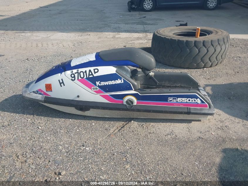 1989 Kawasaki Jetski VIN: KAW70727C989 Lot: 40295726