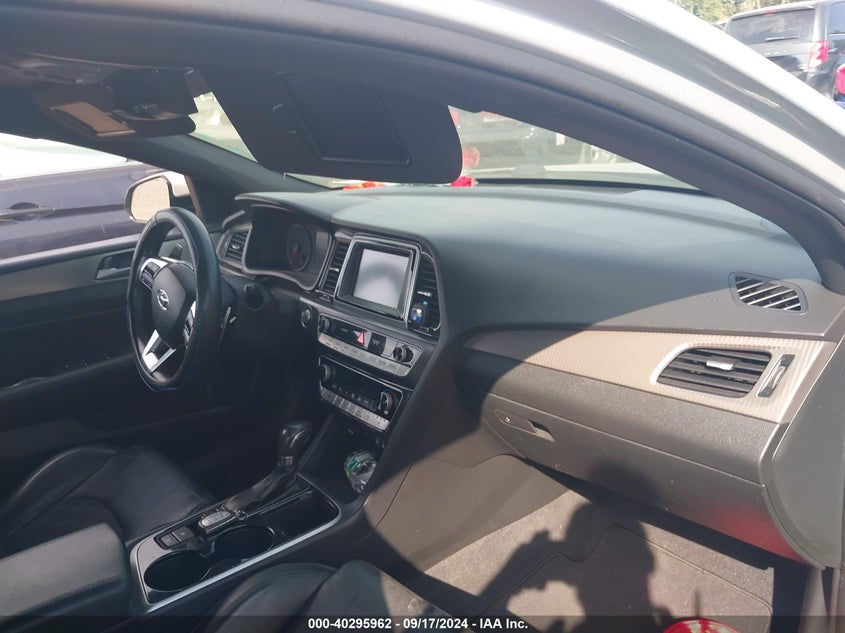 2018 HYUNDAI SONATA SPORT+ - 5NPE34AF2JH700663