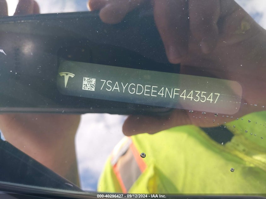 2022 Tesla Model Y(VIN: 7SAYGDEE4NF443547