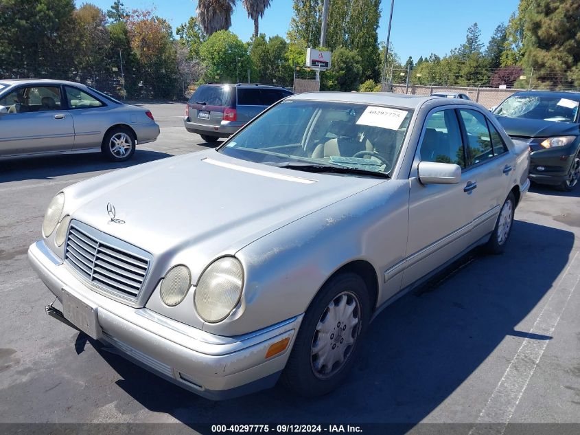 1999 Mercedes-Benz E 320 VIN: WDBJF65HXXA726052 Lot: 40297775