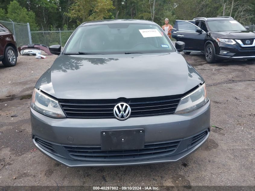 3VW2K7AJ6EM294136 2014 Volkswagen Jetta 2.0L S