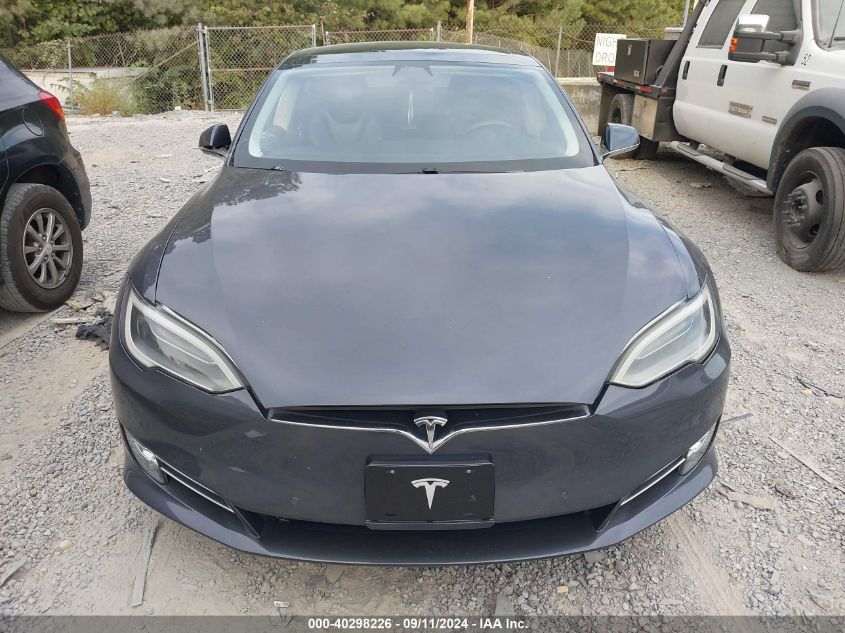 2018 Tesla Model S 100D/75D/P100D VIN: 5YJSA1E28JF286320 Lot: 40298226