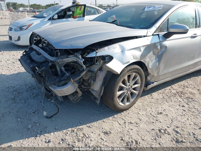 2017 FORD FUSION VIN: 3FA6P0HD7HR175327
