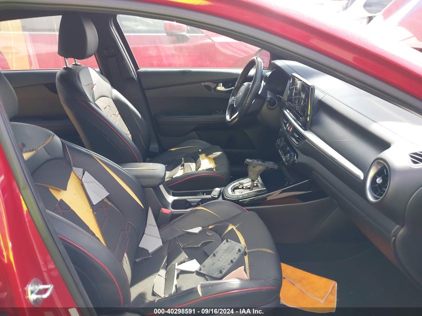 VIN 3KPF44AC8NE435278 2022 KIA FORTE GT