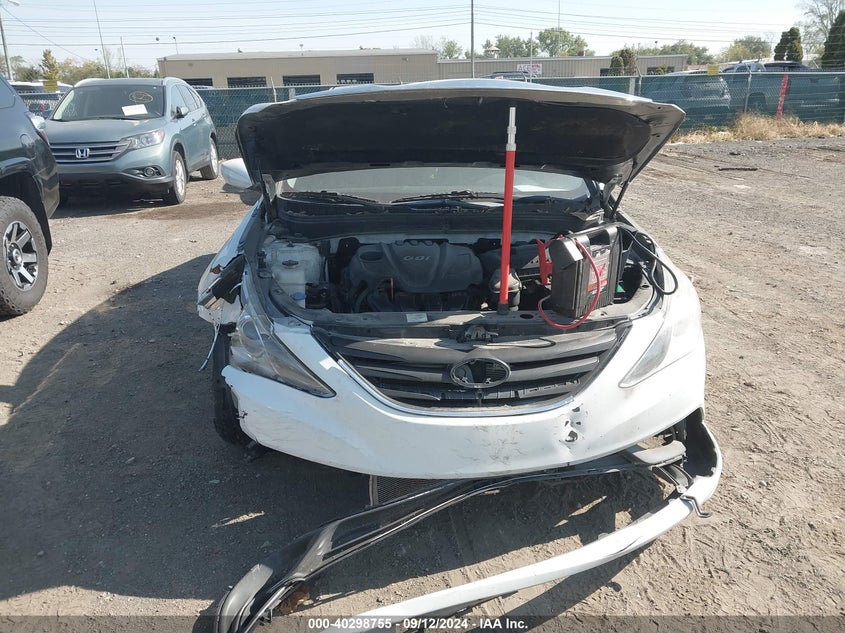 2014 HYUNDAI SONATA VIN: 5NPEB4AC3EH911840