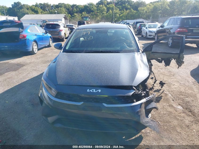 2024 Kia Forte Lxs VIN: 3KPF24AD8RE807447 Lot: 40298864