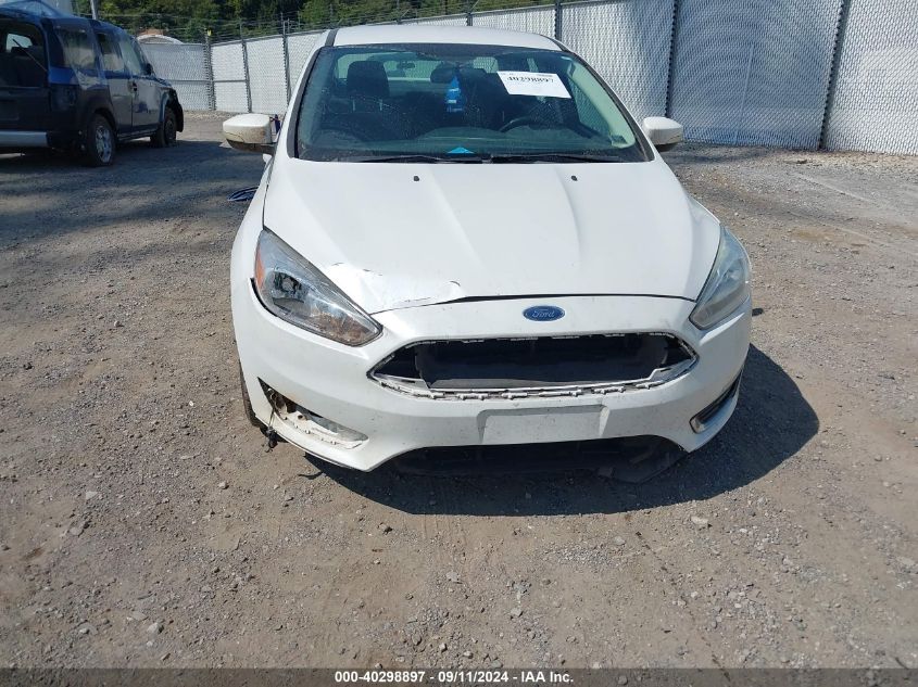 2016 Ford Focus Titanium VIN: 1FADP3J27GL280870 Lot: 40298897