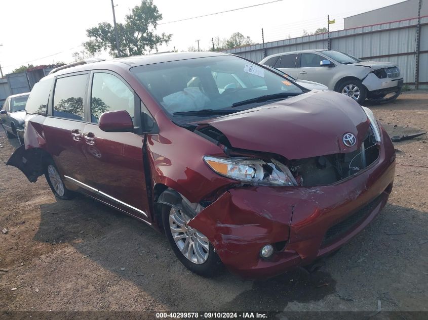 5TDYZ3DC9HS842617 2017 TOYOTA SIENNA - Image 1