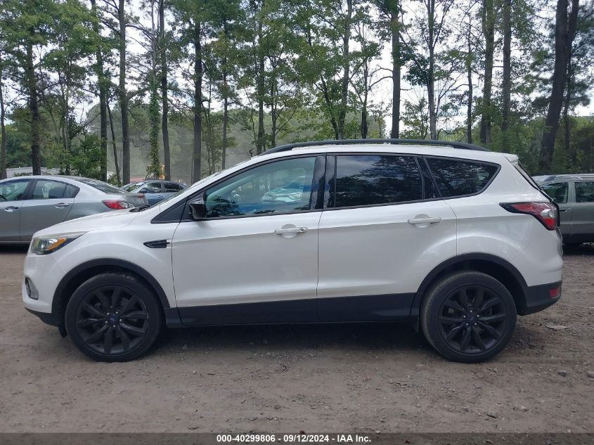 2017 Ford Escape Se VIN: 1FMCU9G98HUD63544 Lot: 40299806