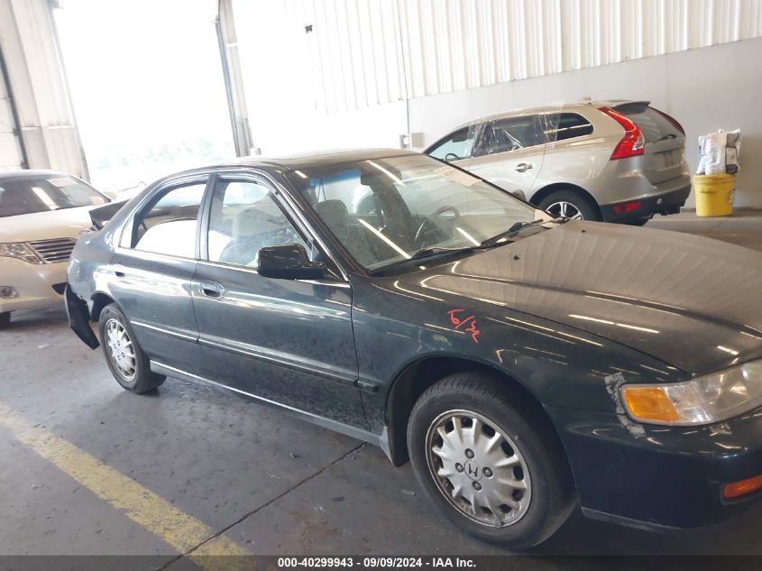 1996 Honda Accord Ex/Ex-R VIN: 1HGCD5656TA000067 Lot: 40299943