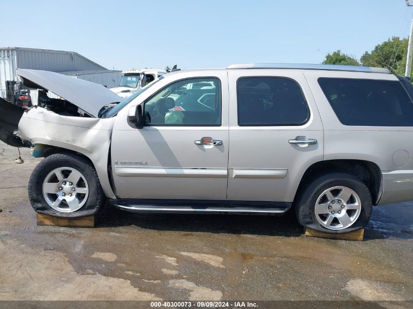 2007 GMC Yukon Denali VIN: 1GKFK63887J204367 Lot: 40300073