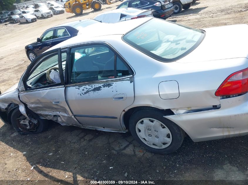 2000 Honda Accord Lx VIN: 1HGCG5649YA024157 Lot: 40300359