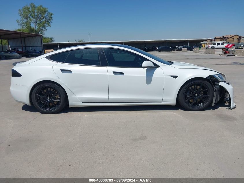 2017 Tesla Model S 100D/60D/75D/90D/P100D VIN: 5YJSA1E2XHF188433 Lot: 40300789