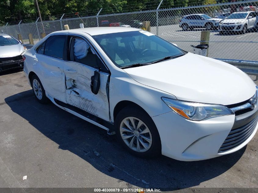 4T1BF1FK9HU274870 2017 TOYOTA CAMRY - Image 1