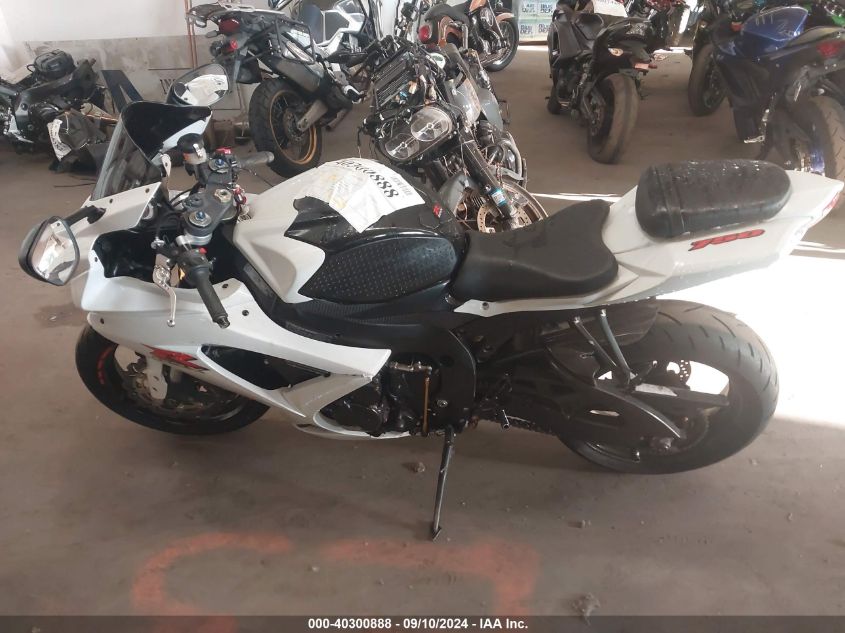 2008 Suzuki Gsx-R750 VIN: JS1GR7LA882104201 Lot: 40300888