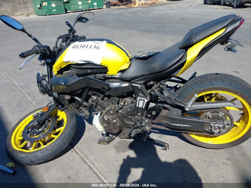 2018 Yamaha Mt07 C VIN: JYARM27Y0JA000333 Lot: 40301136