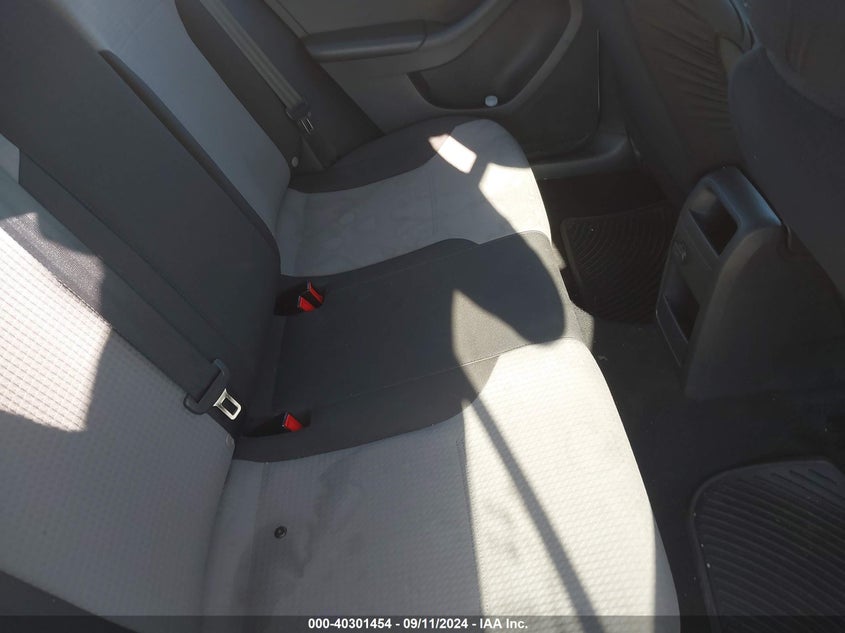 2017 VOLKSWAGEN JETTA 1.4T S - 3VW2B7AJ1HM315480