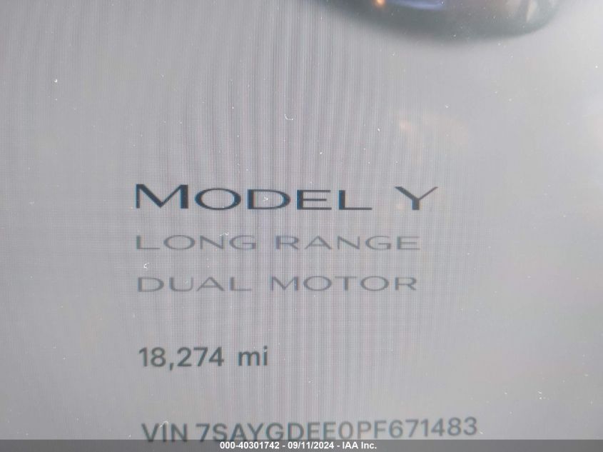 2023 Tesla Model Y VIN: 7SAYGDEE0PF671483 Lot: 40301742