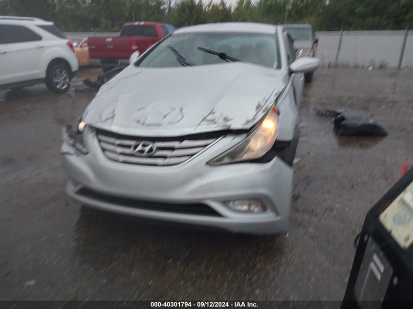 2011 HYUNDAI SONATA VIN: 5NPEC4AC8BH142700