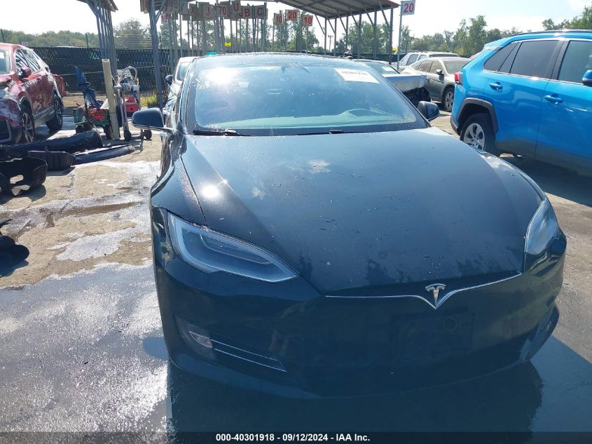 2018 Tesla Model S 100D/75D/P100D VIN: 5YJSA1E27JF275454 Lot: 40301918