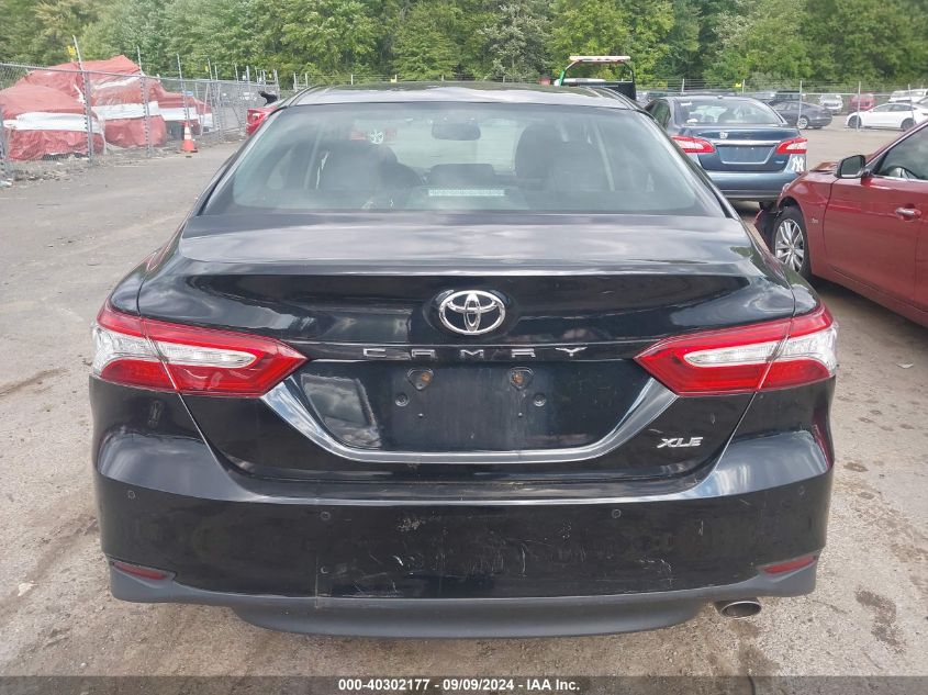 4T1B11HK3JU069451 2018 Toyota Camry Xle