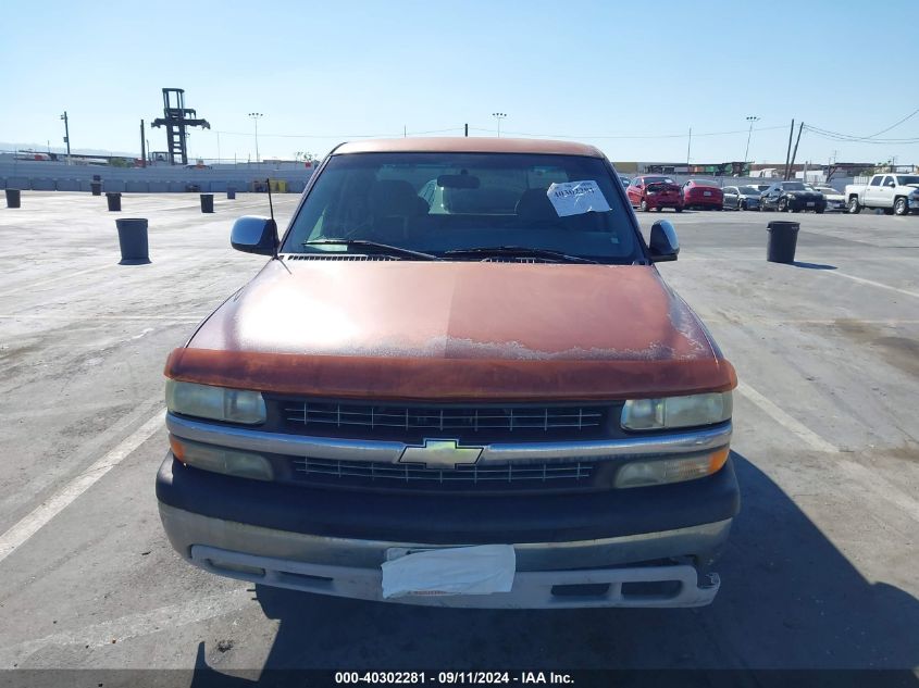 2000 Chevrolet Silverado C1500 VIN: 1GCEC19T8YE261908 Lot: 40302281