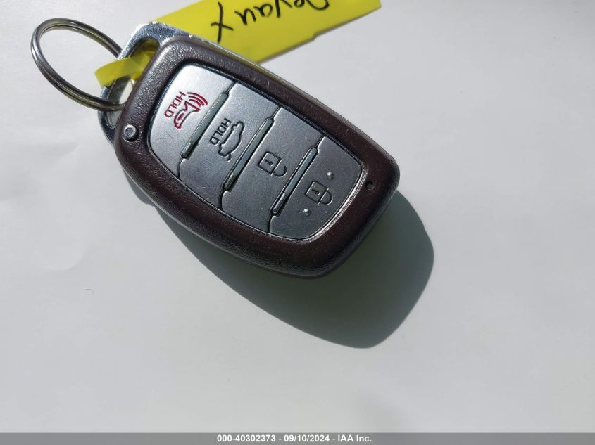 2017 HYUNDAI ELANTRA LIMITED - 5NPD84LF2HH087108