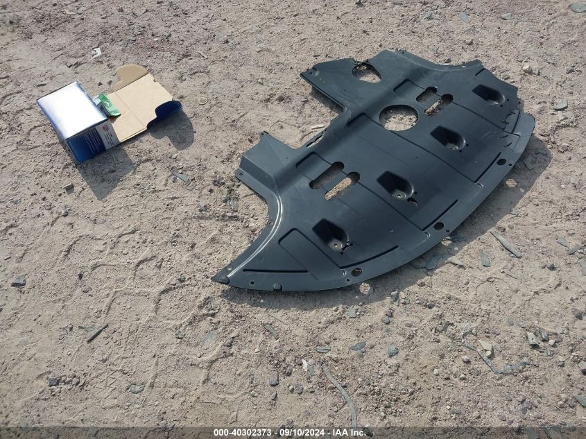 2017 HYUNDAI ELANTRA LIMITED - 5NPD84LF2HH087108