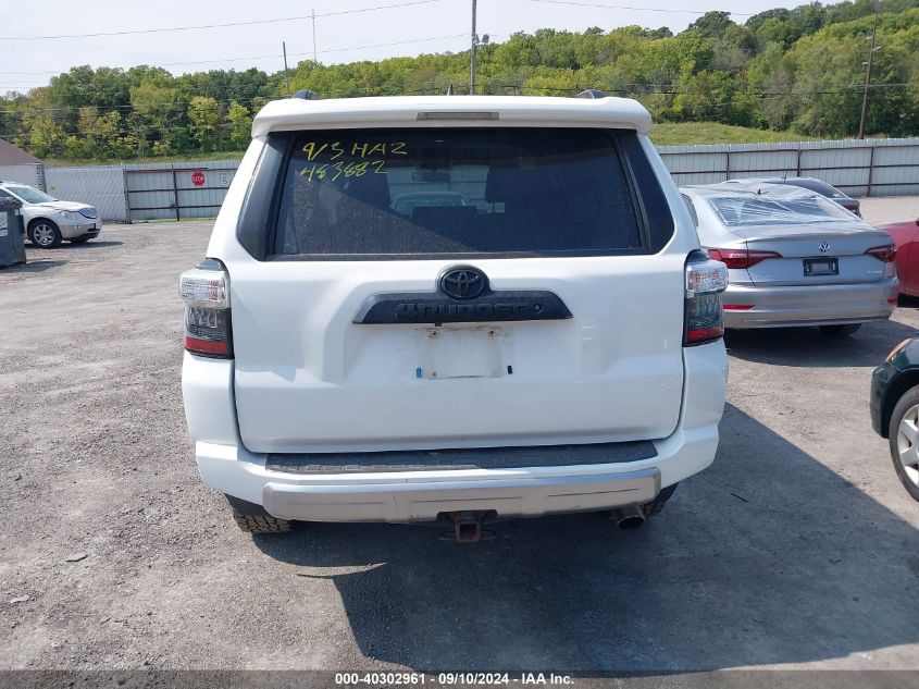 2018 Toyota 4Runner Trd Off Road VIN: JTEBU5JR7J5483882 Lot: 40302961