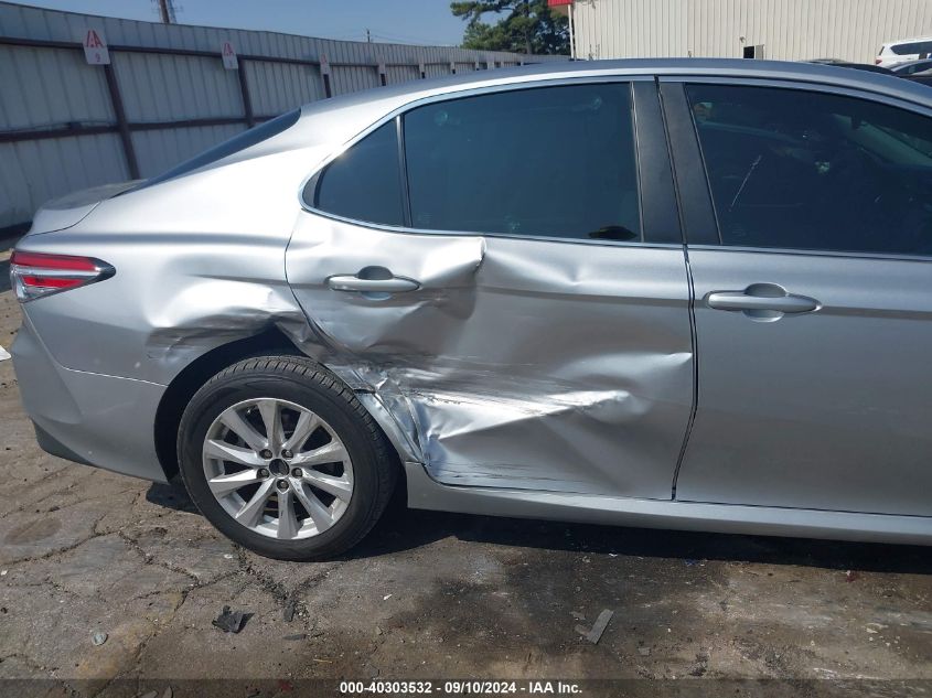 4T1B11HK6JU146474 2018 Toyota Camry Le