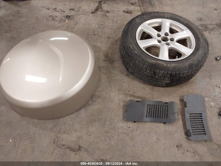 2008 Toyota Rav4 Limited V6 VIN: JTMBK34V885052050 Lot: 40303835