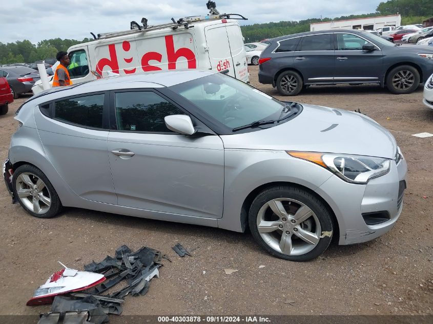 2014 Hyundai Veloster Base W/Black VIN: KMHTC6AD3EU204411 Lot: 40303878