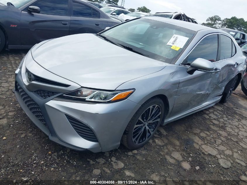 4T1B11HK4JU606456 2018 TOYOTA CAMRY - Image 2