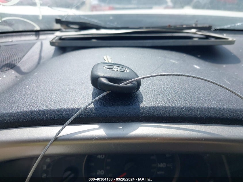 2014 TOYOTA RAV4 VIN: JTMZFREV5ED036121